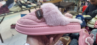 Cute faux fur coated slippers for girls